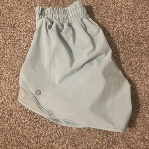 LULULEMON ICY BLUE HOTTY HOT 4’
